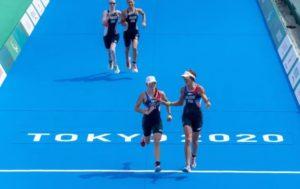 Tokyo 2020 JP-Triathlon -BRONZE - Annouck CURZILLAT et son guide et Céline BOUSREZ